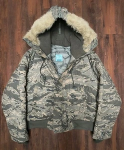 US Military Dakota Outerwear N2B ABU Camo Bomber Parka Fur Trim Split Hood Sz M - Picture 1 of 12