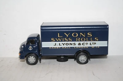 1996 CORGI GOLDEN OLDIES #19301 BEDFORD S LYONS TRUCK DIECAST-1/50-NICE-BLUE-BOX - Image 1 of 4