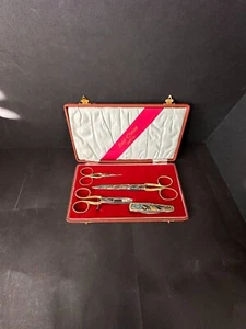 ANTIKE ETUI SEIDE UND SAMT INNEN EMAILLE BESCHICHTUNG MIT GOLD 4-TEILIG NÄHBOX - Bild 1 von 8