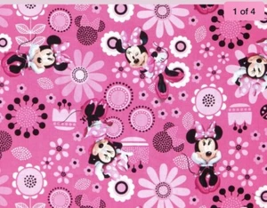 VALENTINE FABRIC FAT QUARTER DISNEY MINNIE MOUSE ALLOVER FLOWERS COTTON FREESHIP - Picture 1 of 3