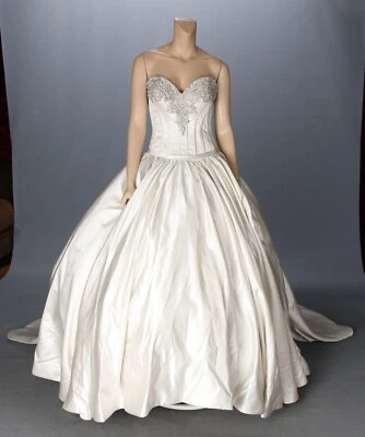 Vestido de novia Allure Bridals estilo marfil 41311 satinado estrás sin tirantes talla 8 Foto 1 de 4