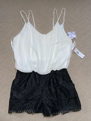 Nuevo con etiquetas Nuevo Mameluco de Encaje Bisou Bisou Negro Blanco Talla 10 para Mujer Foto 1 de 3