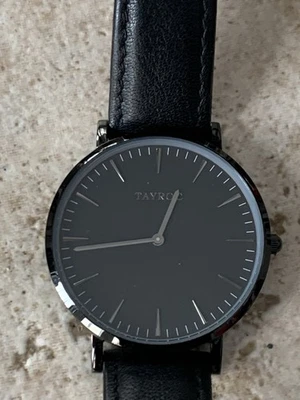 Reloj de cuarzo Tayroc de cuero negro para hombre Foto 1 de 3