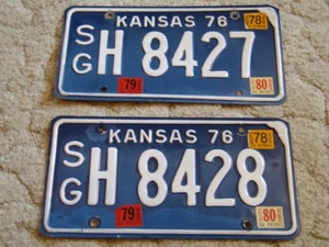 ANTIQUE PAIR OF 1976 KANSAS LICENSE TAGS/PLATES CONSECUTIVE #8427, 8428 - Picture 1 of 2