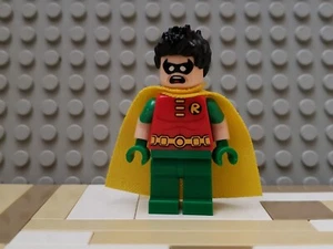 LEGO Robin Minifigure - 76035 DC Batman II Jokerland ***NEW*** - Picture 1 of 2