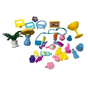 Lote Accesorios Barbie Plantas Marcos Botellas - Imagen 1 de 6
