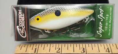 NEW Cotton Cordell Super Spot Lipless Crankbait 1/2 OZ Foxy Shad - Image 1 of 3