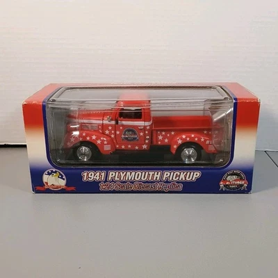 Plymouth Pickup Crown Premiums 1941 escala 1:24 diecast Sturgis 2002. 1 de 1.080 Foto 1 de 4