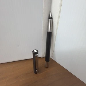 Vintage Parker Vector Black and Silver Fountain Ink pen - Picture 1 of 18