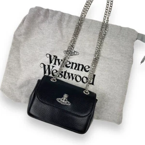 Vivienne Westwood kleine Geldbörse mit reveganer Körnung und Kette - Bild 1 von 9
