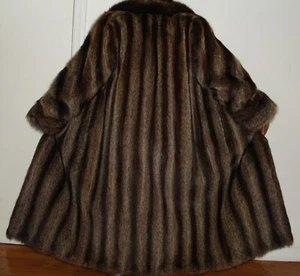 FERAUD PARIS Silver Tip Raccoon Fur Coat Size 4-6 FREE SHIPPING Excellent Condit - Picture 1 of 7