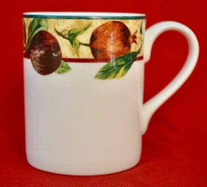 ROYAL DOULTON EVERYDAY: FINE CHINA MUG ' AUGUSTINE ' DESIGN - CLEAN & SOUND! - Picture 1 of 4