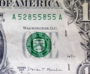 Número de serie elegante serie de billetes de $1 2017A ~52855855~ ((repetidor trinario/3 dígitos)) - Imagen 1 de 3