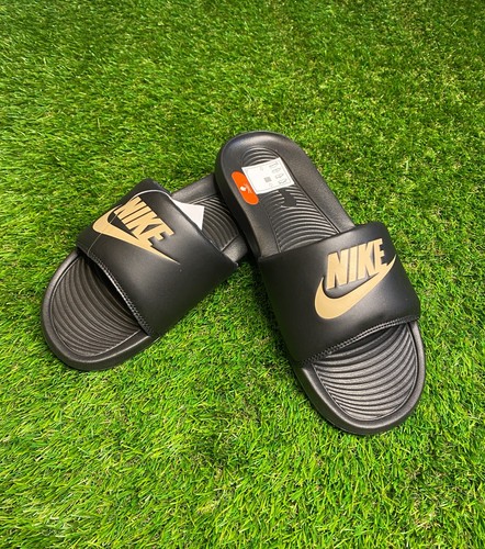 Nike Benassi Slides scarpe da ginnastica oro nero da uomo