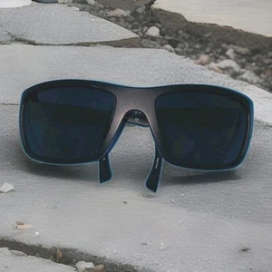 Gafas de sol Champion modelo CUTR2020CA negras mate con estuche rígido ligeramente usadas - Imagen 1 de 8