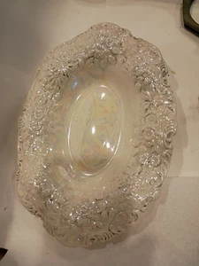 Antik oder Vintage weiß irisierend geprägt floral Keramik Servierschale - Bild 1 von 10