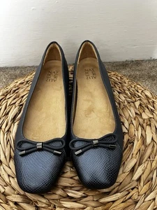 Pre-Owned Naturalizer Sz 8.5 Gertie Bow Tie Leather Ballet Flat Blue Snakeskin - Picture 1 of 8