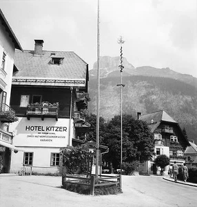 AUTRICHE c. 1955 - Hôtel Kitzer "Arbre de Mai" Altaussee - Négatif 6 x 6 - Aut 2 - Imagen 1 de 1