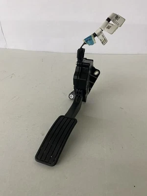 Pedal acelerador Subaru Legacy Outback 2015-2019 OEM 36010AL090 Foto 1 de 4