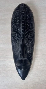 Máscara tribal africana colgante de pared de madera decorativa hecha a mano en Ghana  - Imagen 1 de 9