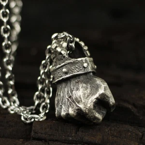 Mini TOY Necklace Fist cool man Cyber punk throwback - Bild 1 von 4
