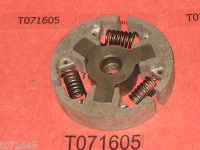 EN PAQUETE, OEM Genuino HOMELITE A98129 (79242 UP07850) Embrague 240, 245 Sierra Nuevo de Lote Antiguo Foto 1 de 4