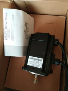 1PC YASKAWA AC SERVO MOTOR SGMPH-02A1A-YR11 NEW ORIGINAL FREE EXPEDITED SHIPPING - Picture 1 of 1