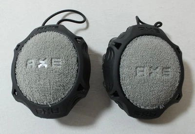 Paquete de 2 esponjas de ducha exfoliantes corporales de doble cara Axe para hombre EH6 negras talla única Foto 1 de 4