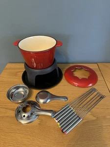 Andrew James Red Cast Iron Fondue Set Excellent Condition - Picture 1 of 13