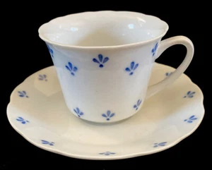 Vintage Cordon Bleu Tea Coffee Cup Saucer Set Blue White Country Farmhouse - Picture 1 of 9