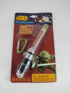 LUCAS FILMS LTD SABLE DE LUZ BÁLSAMO LABIAL YODA - Imagen 1 de 5