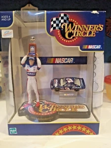 1:64 WINNERS CIRCLE 1998 #3 AC DELCO DALE EARNHARDT JR BUSCH CHAMPION CAR FIGURE - Picture 1 of 3