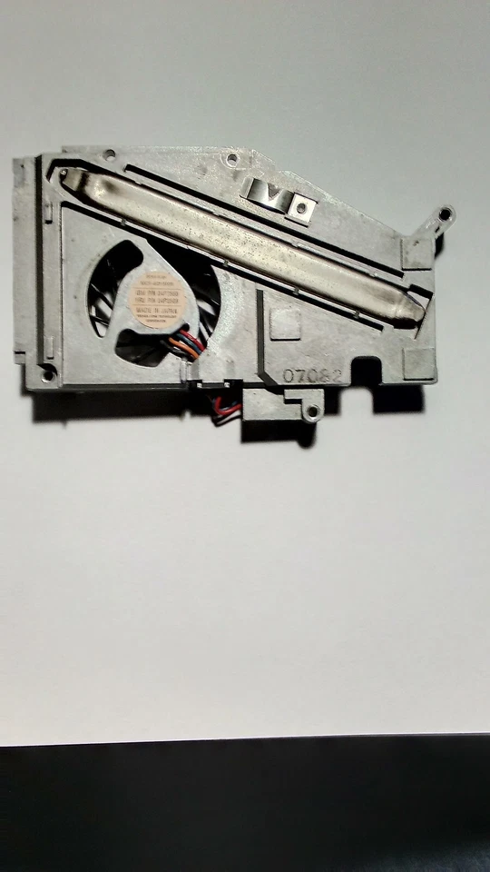 IBM THINKPAD T20 t21 DISIPADOR DE CALOR VENTILADOR DE REFRIGERACIÓN FRU 04P3588 04P3589 Foto 1 de 1