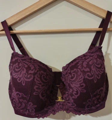KAYSER 12E Lacy Purple full cup Bra EUC like new - image 1 of 4