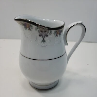 Jarra crema Noritake China Park Suite 10 oz 4 3/8" porcelana 4102 Foto 1 de 4