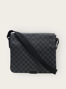Louis Vuitton Sac croisé District en toile Damier Graphite 148490505 - Picture 1 of 7