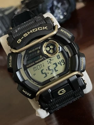 Casio G Shock GD-400GB-1B2 Military Sports Watch. Black & Gold - image 1 of 4
