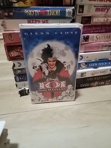 Glenn Close 101 Dalmatians VHS Clamshell Movie Film Disney - Picture 1 of 3