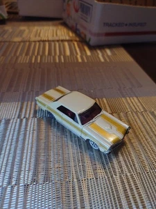 Hot Wheels: Pontiac GTO. Hellbraun, Goldstreifen B78 - Bild 1 von 9