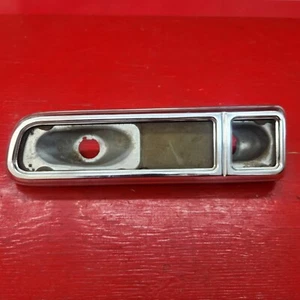 Vintage Ford SAE-TSIAR-70 FN Tail Light Assembly for 1970-1974 Ford Maverick - Foto 1 di 6