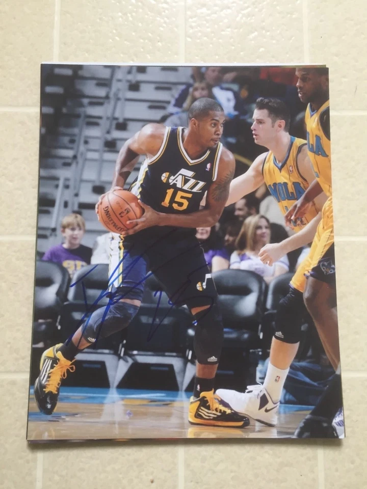 Foto firmada autografiada por Derrick Favors 8x10 - Utah Jazz playoffs Georgia Tech Foto 1 de 1