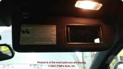 Parasol derecho usado se adapta a: Audi A6 2016 con iluminación grado A derecho Foto 1 de 4