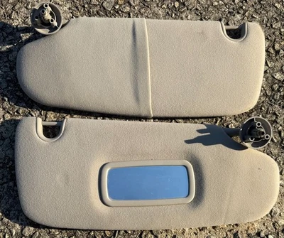 2002 - 2009 年道奇 RAM 1500 2500 3500 司机和乘客遮阳板灰色布原始设备制造商 — 第 1/2 张图片