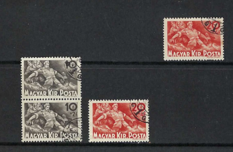 SOLDIER PROTECTING FAMILY FROM FLOODS.- HUNGARY  SEMI-POSTAL 1940  {4} - Image 1 of 1