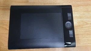 Wacom Intuos 4 PTK-640 Medium Drawing Graphic Tablet GREAT CONDITION - Photo 1/3