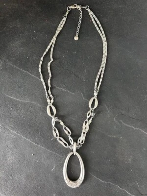 Collar llamativo, plata mate y pedrería, Alfani, cadena de 22", colgante de 2" Foto 1 de 4