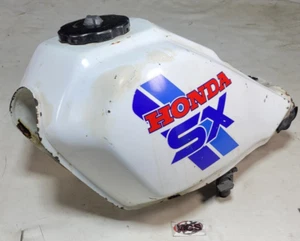 HONDA - ATC (ATC 250 SX) OEM Full gas tank w/ petcock fuel shutoff & lid - Picture 1 of 11