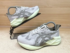 ASICS Novablast 5 Size UK 5.5 Woman’s Beige Taupe Running Trainers - Picture 1 of 19