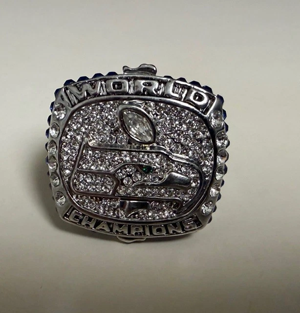 Anillo réplica campeonato del Super Bowl Seattle Seahawks 2013 talla 11 Foto 1 de 4
