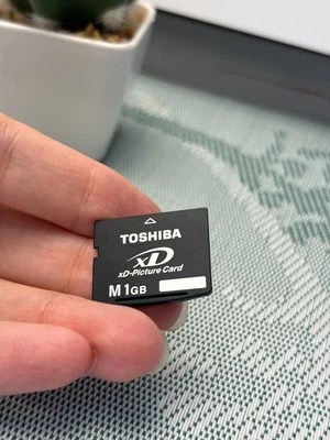 Card for Olympus TOSHIBA 1 GB xD-Picture Card  (Made in Japan) TESTED - Image 1 of 4